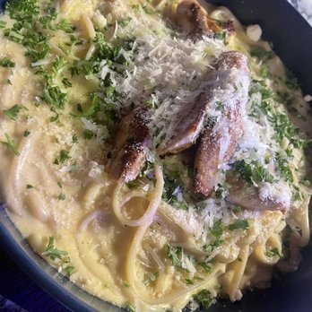 Castlehill - Chicken Alfredo - New American Near Me - Edinburg, Texas Castlehill - Chicken Alfredo - New American Near Me - Edinburg, Texas