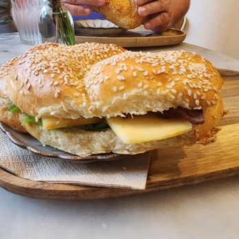 Sylvana Briocherie Gonflée - Cafes Near Me - Lille, 59 Sylvana Briocherie Gonflée - Cafes Near Me - Lille, 59