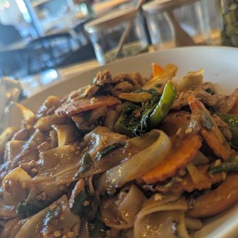 Ari's Thai Eatery - Thai Near Me - Azusa, California Ari's Thai Eatery - Thai Near Me - Azusa, California