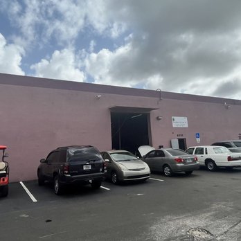 Plantation Car Care - Outside building - Oil Change Stations Near Me - Plantation, Florida Plantation Car Care - Outside building - Oil Change Stations Near Me - Plantation, Florida