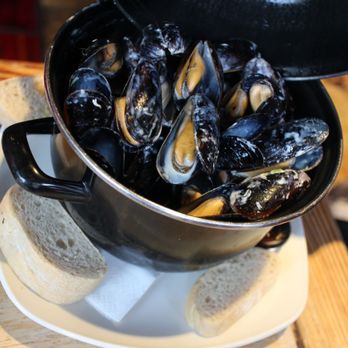 The Porterhouse Temple Bar - kilo mussels - Pubs Near Me - Dublin, D The Porterhouse Temple Bar - kilo mussels - Pubs Near Me - Dublin, D