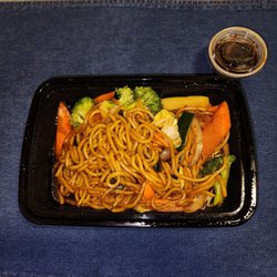 Enoki Sushi - Lo Mein
