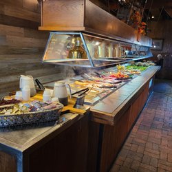 Hank's Farm Restaurant - The salad and brunch options