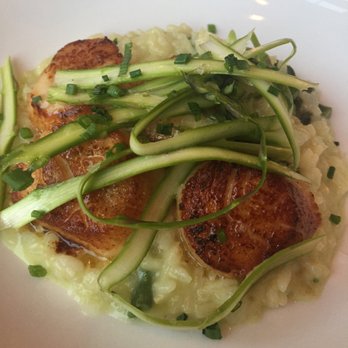 Beacon Quality Eats - amazing sea scallops - American Near Me - Beacon, New York