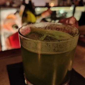 Sullivan - Gin Basil Smash - Cocktail Bars Near Me - Frankfurt, HE Sullivan - Gin Basil Smash - Cocktail Bars Near Me - Frankfurt, HE