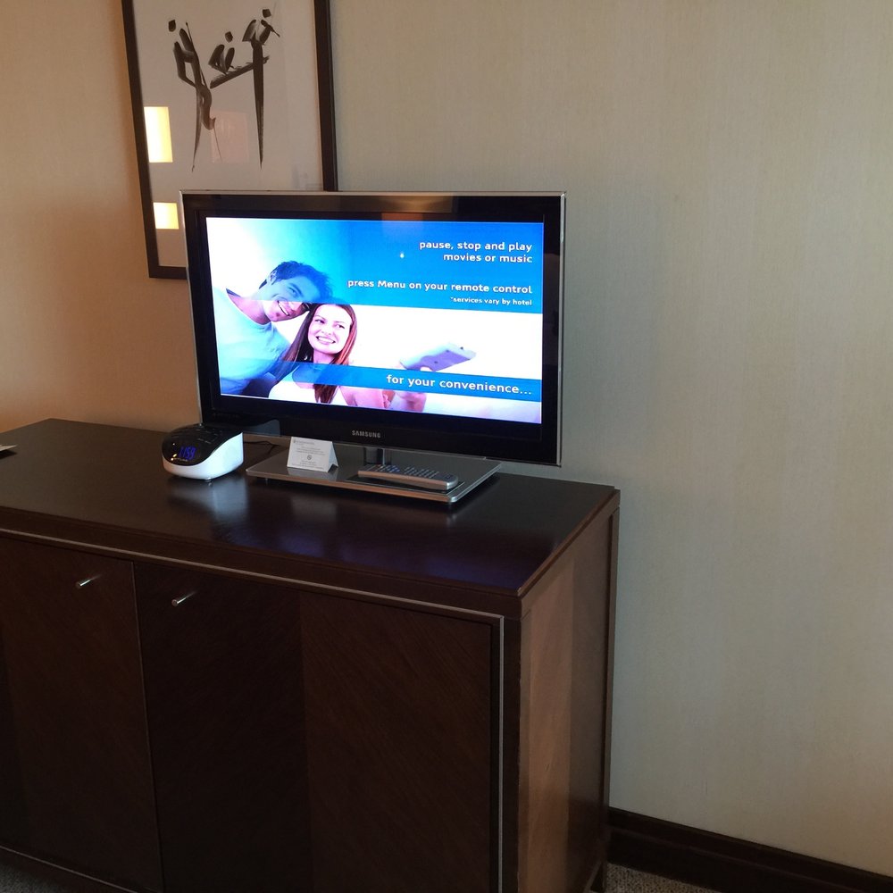 InterContinental Warszawa - TV - Hotels Near Me - Warszawa, Massachusetts