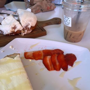 Caffe Mercato - strawberry toast - Cafes Near Me - Menifee, California Caffe Mercato - strawberry toast - Cafes Near Me - Menifee, California