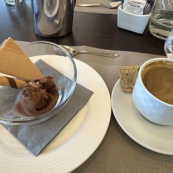 Hilton Garden Inn - Gelato and Café American - Hotels Near Me - Mestre, VE