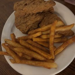Kids chicken strips & fries Kids chicken strips & fries