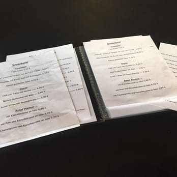 Scotti's - Die Speisekarte liegt etwas unübersichtlich und zerfleddert bei, die Getränkekarte ist Gott sei Dank gebunden. - Dive Bars Near Me - Dusseldorf, NW Scotti's - Die Speisekarte liegt etwas unübersichtlich und zerfleddert bei, die Getränkekarte ist Gott sei Dank gebunden. - Dive Bars Near Me - Dusseldorf, NW