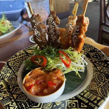 Trader Vic's - Yum! - Hawaiian Near Me - Emeryville, California