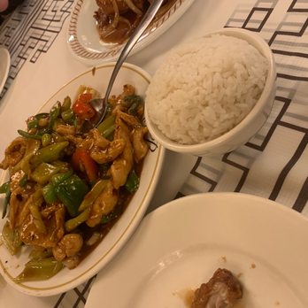 Triple Crown Restaurant - Kung Pao Chicken with white rice - Dim Sum Near Me - Chicago, Illinois Triple Crown Restaurant - Kung Pao Chicken with white rice - Dim Sum Near Me - Chicago, Illinois