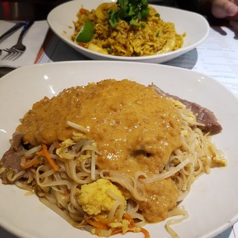 Salad King Restaurant - Siam noodles! A must try item !!! :9 - Thai Near Me - Toronto, Ontario Salad King Restaurant - Siam noodles! A must try item !!! :9 - Thai Near Me - Toronto, Ontario