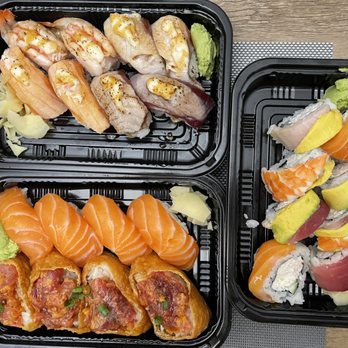 Domo Cafe Kahala - Garlic set, spicy ahi bomb + salmon sushi set, rainbow roll. - Sushi Bars Near Me - Honolulu, Hawaii