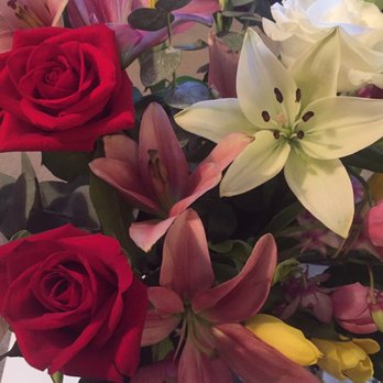 Dahlia Blooms Design - Florists Near Me - Chicago, Illinois