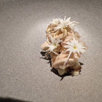 Quay Restaurant - Smoked eel cream, young walnuts, sea cucumber crackling, caviar - Modern Australian Near Me - Sydney, NSW