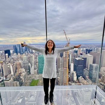 Summit One Vanderbilt - Glass push thru window - Observatories Near Me - New York, New York Summit One Vanderbilt - Glass push thru window - Observatories Near Me - New York, New York