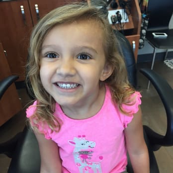 Jessica May - Lylah loved having her hair cut by a top notch stylist today. Thanks Jessica! She loves it. - Makeup Artists Near Me - Costa Mesa, California Jessica May - Lylah loved having her hair cut by a top notch stylist today. Thanks Jessica! She loves it. - Makeup Artists Near Me - Costa Mesa, California