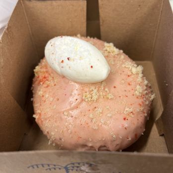 The Salty Donut - Strawberry shortcake - Donuts Near Me - Atlanta, Georgia The Salty Donut - Strawberry shortcake - Donuts Near Me - Atlanta, Georgia