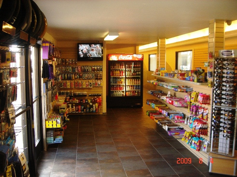 FLORENCE CAR WASH Updated September 2024 30 Photos & 30 Reviews 1662 E Florence Ave, Los