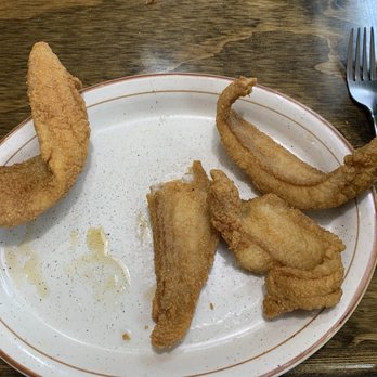 Milan Station Eatery - 2 more orders of catfish after 1/2 hour - Chicken Wings Near Me - Milan, Michigan