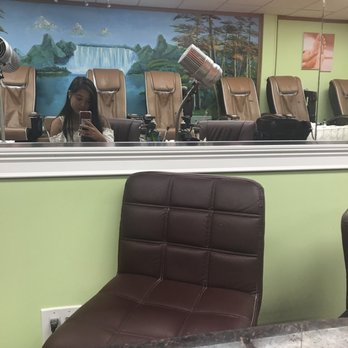 Friends Nail Salon - scenery - Nail Salons Near Me - New York, New York