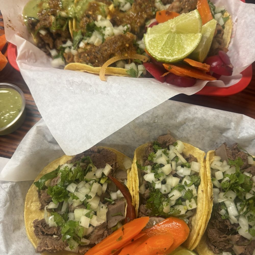 Lengua tacos, tripa tacos, & carne asada tacos Lengua tacos, tripa tacos, & carne asada tacos
