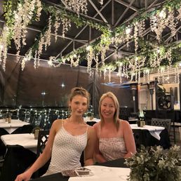 Outdoor dining ambiance is the chefs kiss! Outdoor dining ambiance is the chefs kiss!