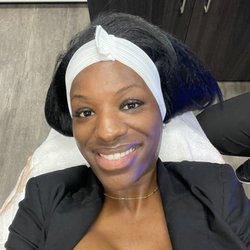 Berardi Aesthetics & Plastic Surgery - Brightening Facial