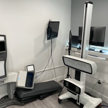 Total Lipedema Care - Really cool pre and post op photo room. It's a bloggers delight. But actually important for insurance documentation. - Plastic Surgeons Near Me - Beverly Hills, California Total Lipedema Care - Really cool pre and post op photo room. It's a bloggers delight. But actually important for insurance documentation. - Plastic Surgeons Near Me - Beverly Hills, California