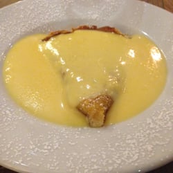 The Red Lion - Treacle tart and custard
