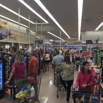 Jewel-Osco - The wait at Jewel on a Wednesday, April 7pm. 4 lines open out of 15 or so available. Lines went back into aisles. - Grocery Near Me - Crystal Lake, Illinois Jewel-Osco - The wait at Jewel on a Wednesday, April 7pm. 4 lines open out of 15 or so available. Lines went back into aisles. - Grocery Near Me - Crystal Lake, Illinois