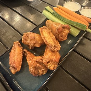 foothill - Rocky Wings - New American Near Me - Pasadena, California