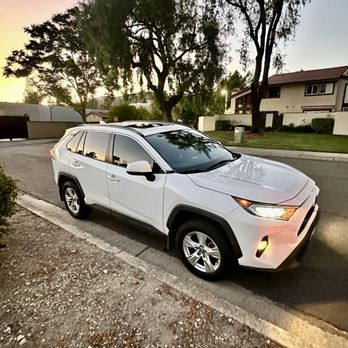 OniWraps - Toyota RAV4 20% front side windows and 5% for the back and trunk windows - Vehicle Wraps Near Me - South El Monte, California OniWraps - Toyota RAV4 20% front side windows and 5% for the back and trunk windows - Vehicle Wraps Near Me - South El Monte, California