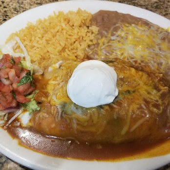 El Charro Mexicano - Chili relleno with chicken - Mexican Near Me - Aiea, Hawaii El Charro Mexicano - Chili relleno with chicken - Mexican Near Me - Aiea, Hawaii