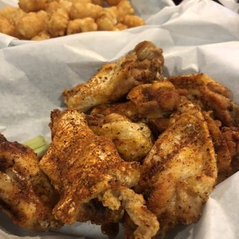 Swanky's Vittles and Libations - Dry rub wings & tots. Ok bar food. - Sports Bars Near Me - Denver, Colorado