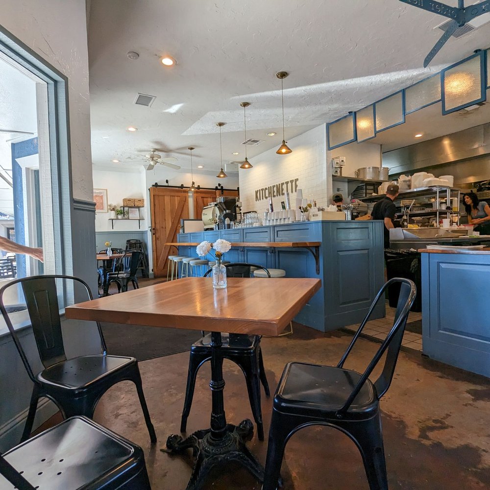 Kitchenette - Breakfast & Brunch Near Me - Templeton, California Kitchenette - Breakfast & Brunch Near Me - Templeton, California