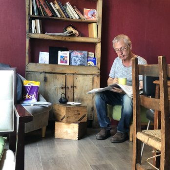 Koh Tao - Tiny library - Coffee & Tea Near Me - Donostia / San Sebastián, SS Koh Tao - Tiny library - Coffee & Tea Near Me - Donostia / San Sebastián, SS
