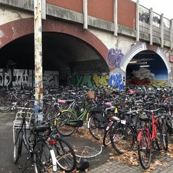 Bahnhof Köln-Ehrenfeld - .... Einblicke in die Umgebung ...