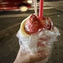 Strawberry/Coconut raspado. Strawberry/Coconut raspado.
