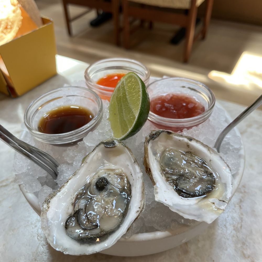 Este - Oysters - Seafood Near Me - Austin, Texas Este - Oysters - Seafood Near Me - Austin, Texas