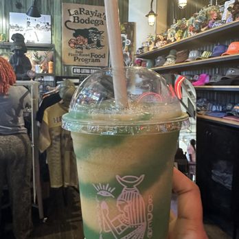 LaRayia’s Bodega - Sea moss smoothie - Vegan Near Me - Atlanta, Georgia