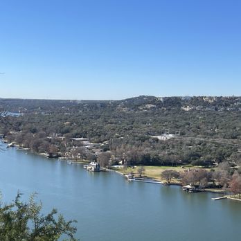 Mount Bonnell - Scenic view - Hiking Near Me - Austin, Texas Mount Bonnell - Scenic view - Hiking Near Me - Austin, Texas