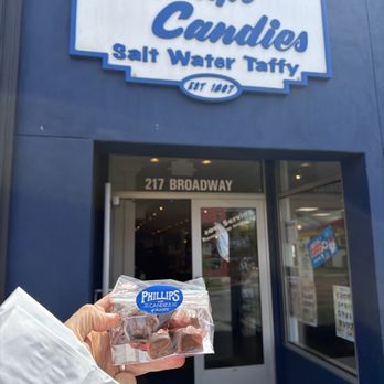 Phillips Candies - Candy Stores Near Me - Seaside, Oregon Phillips Candies - Candy Stores Near Me - Seaside, Oregon