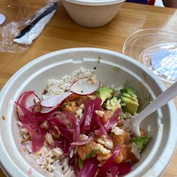 Pokaii - Salmon Poki .