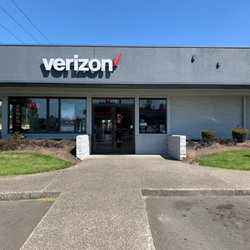 Verizon - Exterior