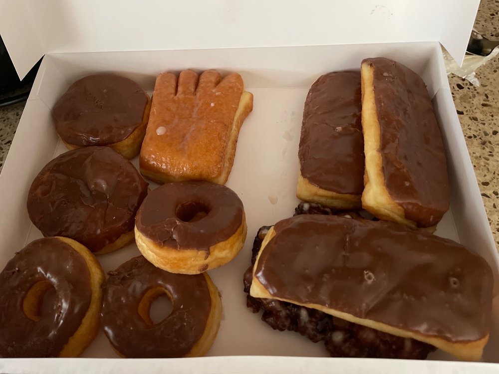 YOUNGS DONUTS Updated August 2024 5310 NW Cache Rd, Lawton