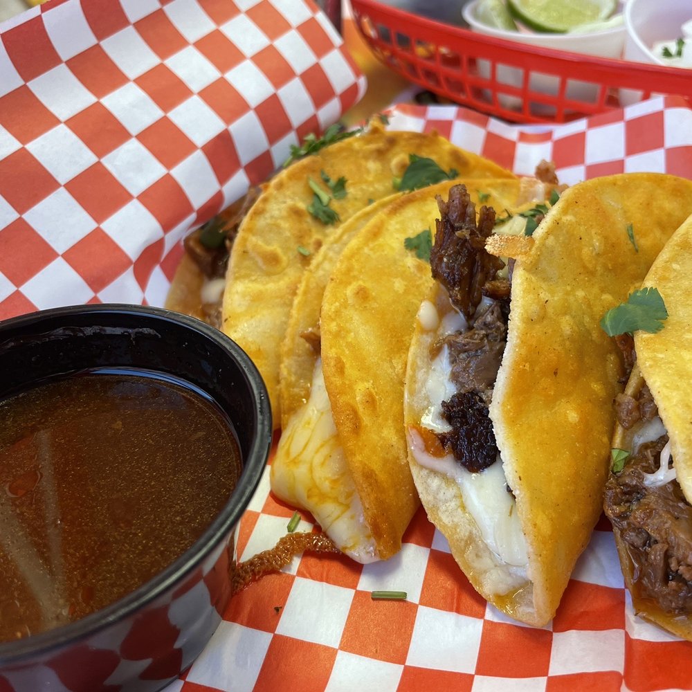 Birria Culiacan - Tacos de Birria Orden (4) / Birria Tacos Order (4) - Mexican Near Me - El Paso, Texas