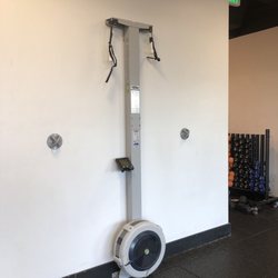 The Gym Eighth & Main - Ski cardio machine