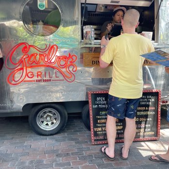 Garbo's Grill - Ordering yumminess - Food Trucks Near Me - Key West, Florida Garbo's Grill - Ordering yumminess - Food Trucks Near Me - Key West, Florida
